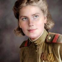Шанина Роза Егоровна - одиночный снайпер отдельного взвода снайперов-девушек 3-го Белорусского фронта, кавалер ордена Славы. Скончалась 28 января 1945 года в госпитале от осколочного ранения в живот.