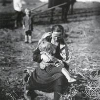 На пашне. Село Коломенское. 1927 г. Фото Аркадия Шайхета (1898 - 1959 гг.).