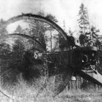 Царь-танк инженера Лебеденко, 1914 год. Танк разработанный инженером Николаем Лебеденко, после испытаний был сделан вывод об непригодности танка в условиях боя, в результате чего проект так и не был принят на вооружение армией.