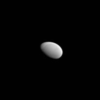 Мефона. Небольшой трехкилометровый яйцеобразный спутник Сатурна, лишённый кратеров. Орбита Мефоны лежит между Мимасом и Энцеладом, на расстоянии 194 тысяч километров от Сатурна.