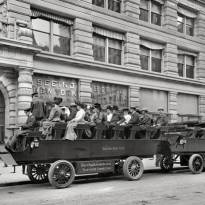 Электрический экскурсионный автобус. Нью-Йорк. 1904 год.