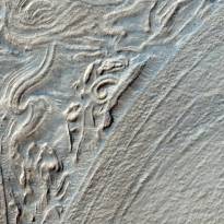 Фантастические ледники Hellas Planitia (долины Эллада) на Марсе.